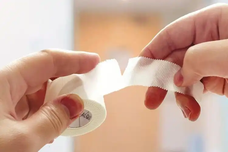 Medical Cotton Tape: Breathability and Comfort in Wound Care