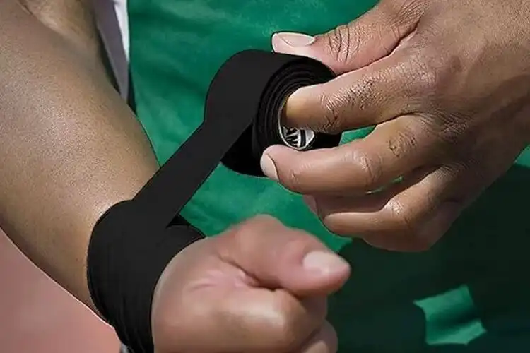 How long can I safely keep rigid tape on after an ankle sprain？